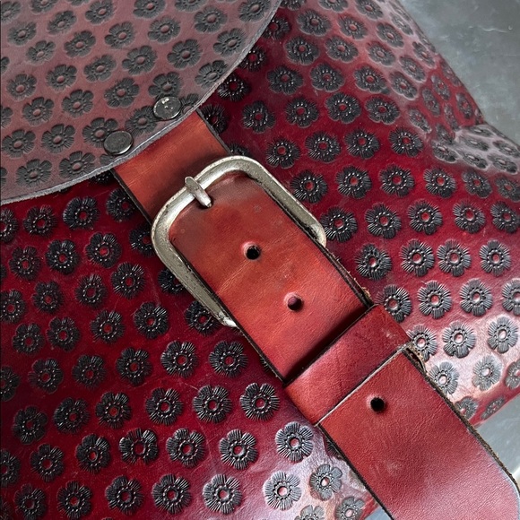 Artisan Burgundy Crossbody Bag - Picture 6 of 7
